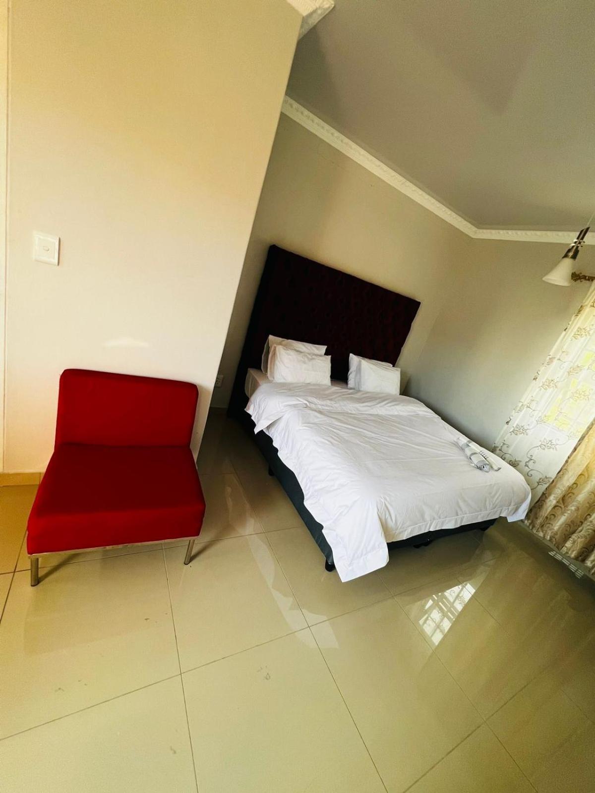 Victoria Guest Lodge เบลวิลล์ ภายนอก รูปภาพ
